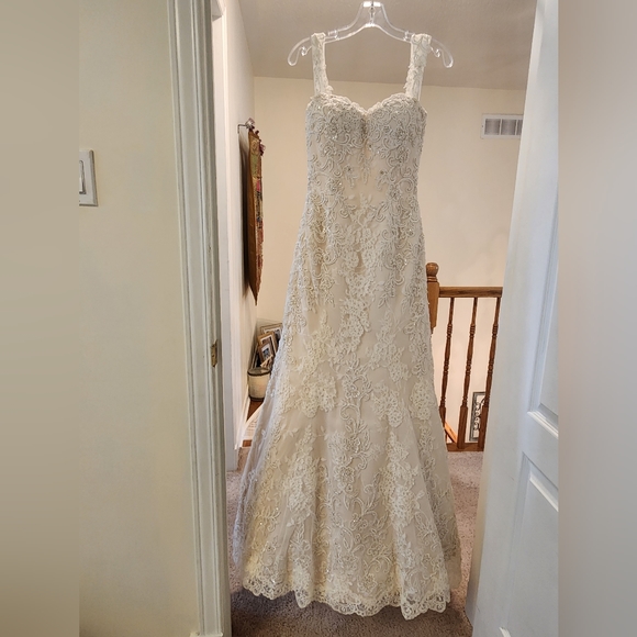 Bridal Wedding dress - Picture 5 of 9